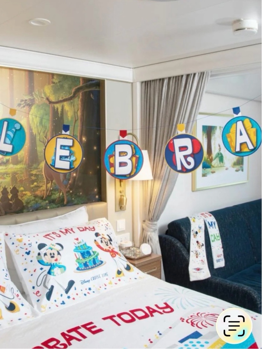 Disney Mickey & Friends 'Celebrate Today' Bright Multicolor Bedding - Picture 2 of 10